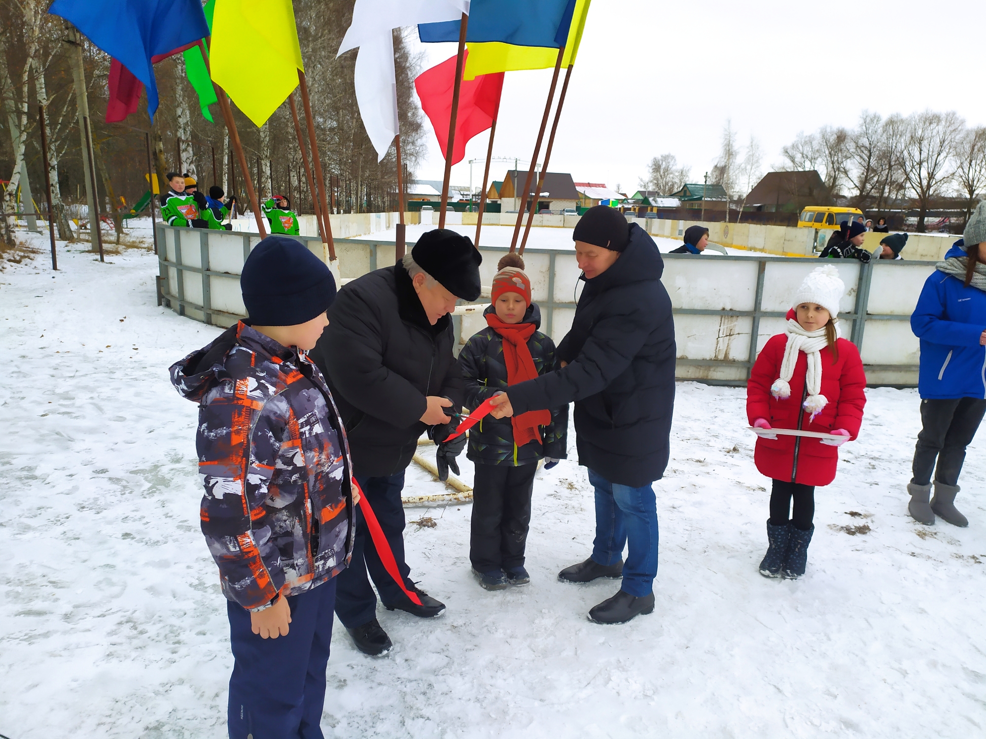 Открытие площадки сценарий. Твердунов Бессоновка. Бессоновка каток.